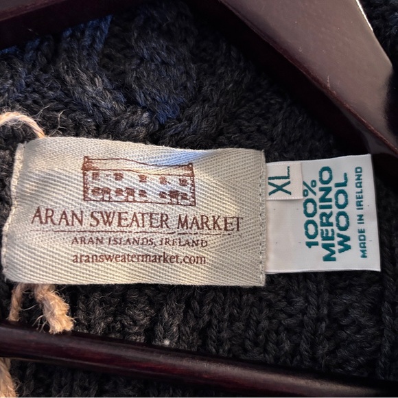 Aran Sweater Market Merino Wool Gray Cable Knit Sweater Coat-Made in Ireland - Picture 3 of 4